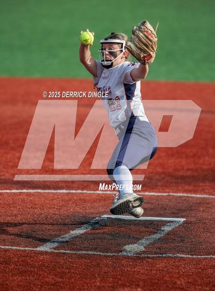 Thumbnail 3 in Glen Cove vs MacArthur (Nassau Class AA Championship) photogallery.