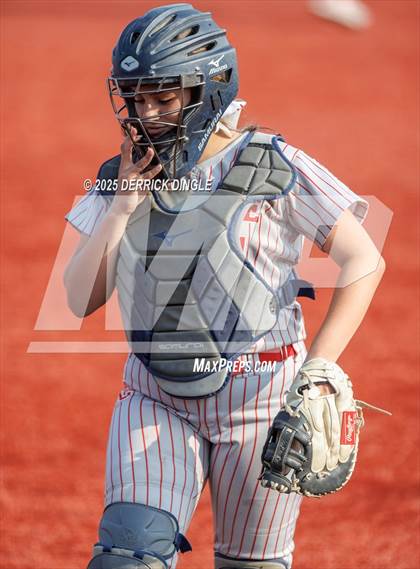 Thumbnail 3 in Glen Cove vs MacArthur (Nassau Class AA Championship) photogallery.