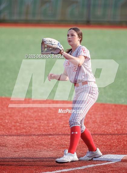 Thumbnail 3 in Glen Cove vs MacArthur (Nassau Class AA Championship) photogallery.