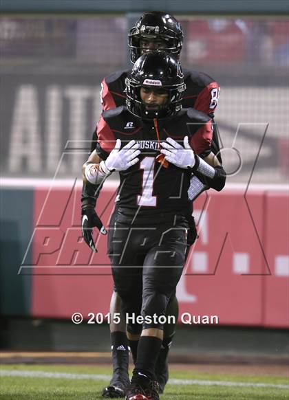 Thumbnail 3 in St. John Bosco vs. Centennial (CIF SS Pac-5 Division Final) photogallery.