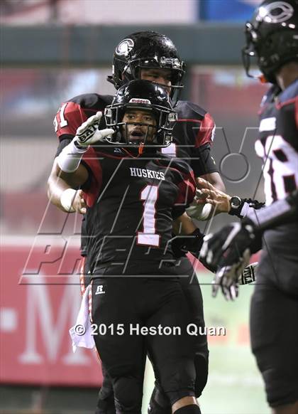 Thumbnail 3 in St. John Bosco vs. Centennial (CIF SS Pac-5 Division Final) photogallery.