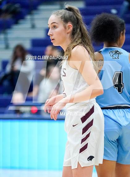 Thumbnail 1 in Vista Ridge vs Horizon (Cherry Creek/Dakota Ridge Season Tip-Off Tournament) photogallery.