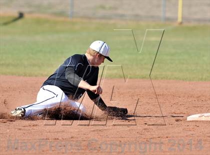Thumbnail 3 in Lindsay vs. Pottsboro (Blue Ridge Tournament) photogallery.