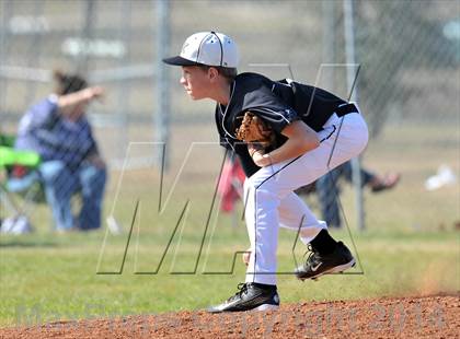 Thumbnail 2 in Lindsay vs. Pottsboro (Blue Ridge Tournament) photogallery.