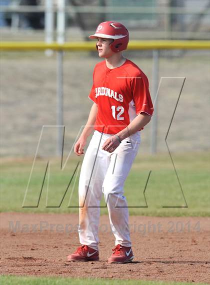 Thumbnail 2 in Lindsay vs. Pottsboro (Blue Ridge Tournament) photogallery.