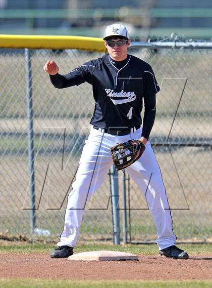 Thumbnail 2 in Lindsay vs. Pottsboro (Blue Ridge Tournament) photogallery.
