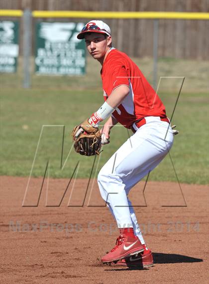 Thumbnail 3 in Lindsay vs. Pottsboro (Blue Ridge Tournament) photogallery.