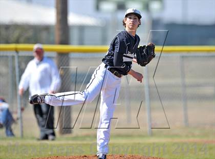 Thumbnail 3 in Lindsay vs. Pottsboro (Blue Ridge Tournament) photogallery.