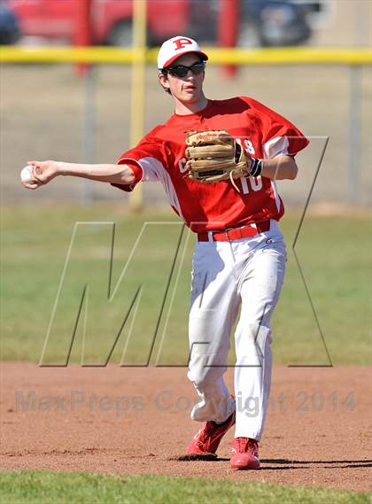 Thumbnail 1 in Lindsay vs. Pottsboro (Blue Ridge Tournament) photogallery.