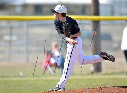 Thumbnail 3 in Lindsay vs. Pottsboro (Blue Ridge Tournament) photogallery.