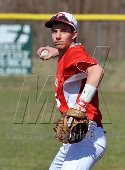 Thumbnail 1 in Lindsay vs. Pottsboro (Blue Ridge Tournament) photogallery.
