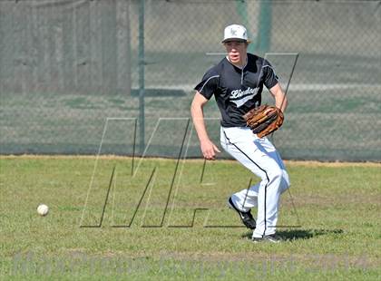 Thumbnail 3 in Lindsay vs. Pottsboro (Blue Ridge Tournament) photogallery.