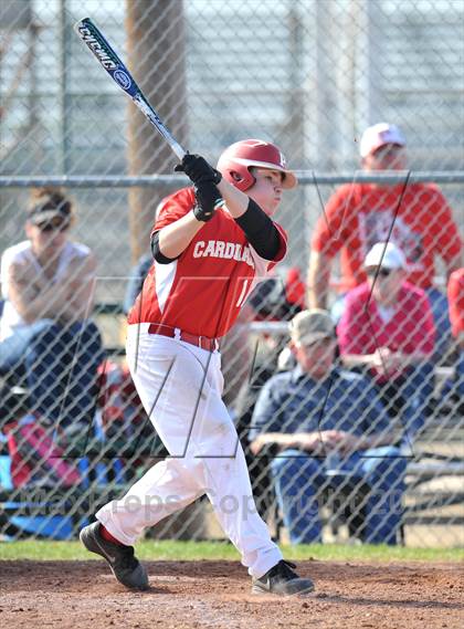 Thumbnail 3 in Lindsay vs. Pottsboro (Blue Ridge Tournament) photogallery.