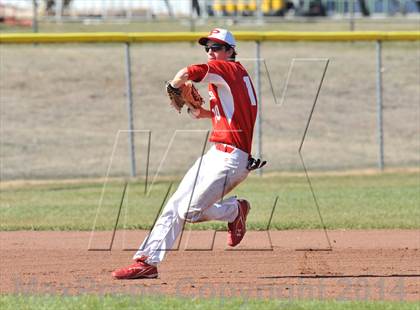 Thumbnail 2 in Lindsay vs. Pottsboro (Blue Ridge Tournament) photogallery.