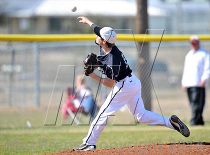 Thumbnail 2 in Lindsay vs. Pottsboro (Blue Ridge Tournament) photogallery.