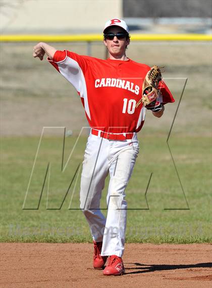 Thumbnail 3 in Lindsay vs. Pottsboro (Blue Ridge Tournament) photogallery.