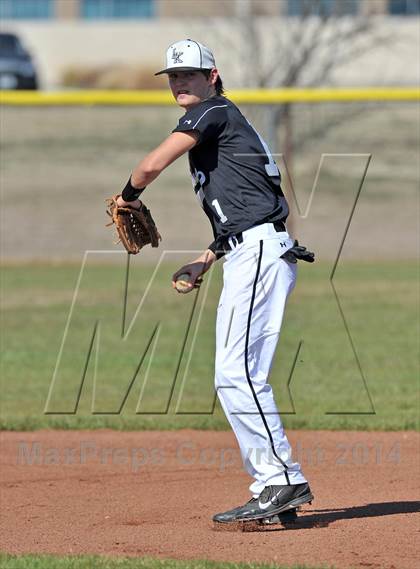 Thumbnail 3 in Lindsay vs. Pottsboro (Blue Ridge Tournament) photogallery.