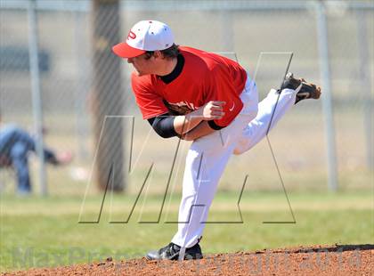 Thumbnail 1 in Lindsay vs. Pottsboro (Blue Ridge Tournament) photogallery.