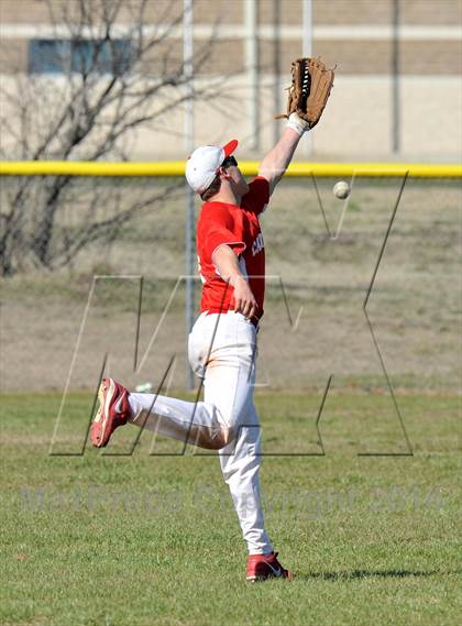Thumbnail 2 in Lindsay vs. Pottsboro (Blue Ridge Tournament) photogallery.
