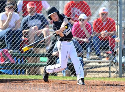 Thumbnail 3 in Lindsay vs. Pottsboro (Blue Ridge Tournament) photogallery.