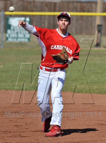 Thumbnail 3 in Lindsay vs. Pottsboro (Blue Ridge Tournament) photogallery.