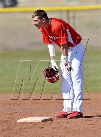 Thumbnail 3 in Lindsay vs. Pottsboro (Blue Ridge Tournament) photogallery.