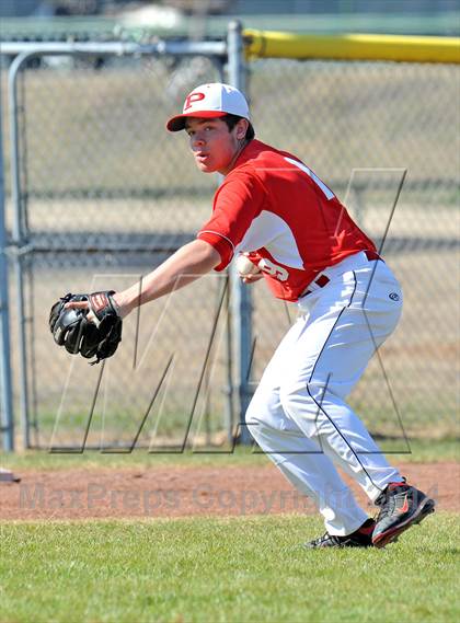 Thumbnail 2 in Lindsay vs. Pottsboro (Blue Ridge Tournament) photogallery.