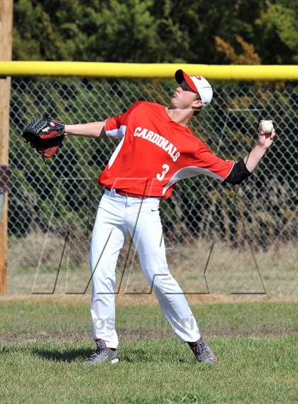 Thumbnail 2 in Lindsay vs. Pottsboro (Blue Ridge Tournament) photogallery.