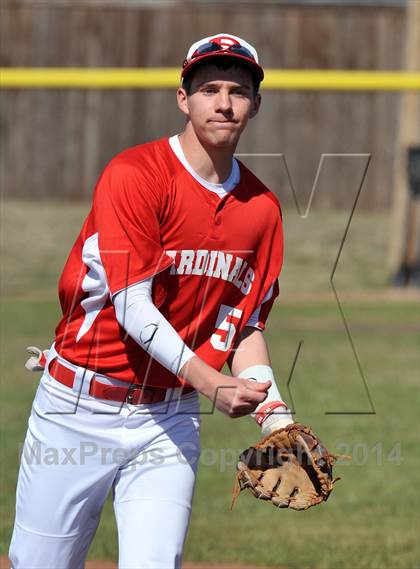 Thumbnail 1 in Lindsay vs. Pottsboro (Blue Ridge Tournament) photogallery.