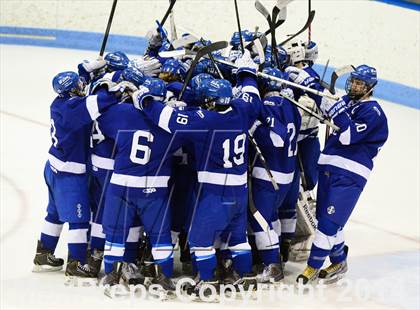 Thumbnail 1 in Darien vs. Notre Dame, Fairfield (CIAC DI Semifinal) photogallery.