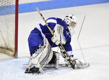 Thumbnail 3 in Darien vs. Notre Dame, Fairfield (CIAC DI Semifinal) photogallery.
