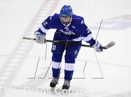 Thumbnail 1 in Darien vs. Notre Dame, Fairfield (CIAC DI Semifinal) photogallery.