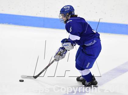 Thumbnail 3 in Darien vs. Notre Dame, Fairfield (CIAC DI Semifinal) photogallery.