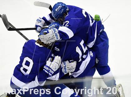 Thumbnail 3 in Darien vs. Notre Dame, Fairfield (CIAC DI Semifinal) photogallery.