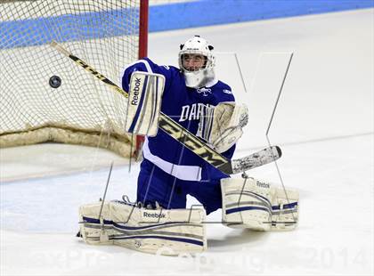 Thumbnail 3 in Darien vs. Notre Dame, Fairfield (CIAC DI Semifinal) photogallery.
