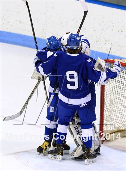 Thumbnail 3 in Darien vs. Notre Dame, Fairfield (CIAC DI Semifinal) photogallery.