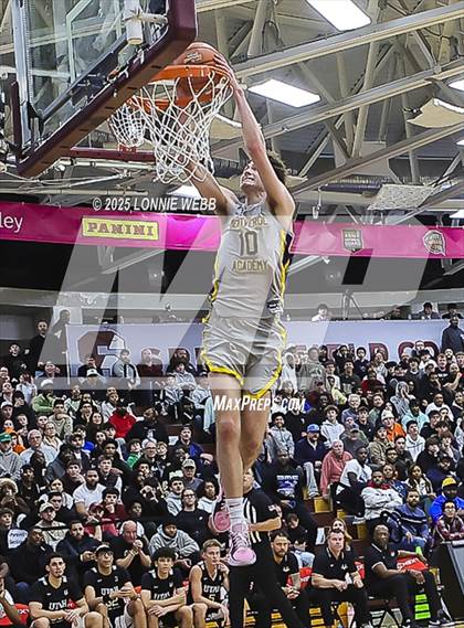 Thumbnail 2 in Montverde Academy vs. Utah Prep (Army National Guard Hoophall Classic) photogallery.