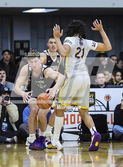 Thumbnail 1 in Montverde Academy vs. Utah Prep (Army National Guard Hoophall Classic) photogallery.