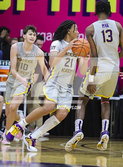 Thumbnail 1 in Montverde Academy vs. Utah Prep (Army National Guard Hoophall Classic) photogallery.