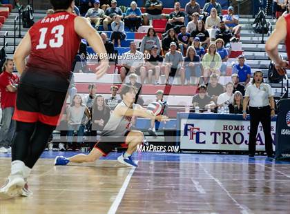 Thumbnail 3 in Eaglecrest vs. Grandview (CHSAA 5A Semifinal) photogallery.