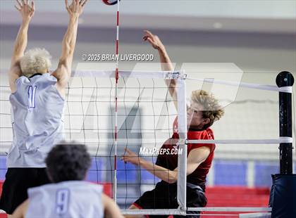Thumbnail 3 in Eaglecrest vs. Grandview (CHSAA 5A Semifinal) photogallery.