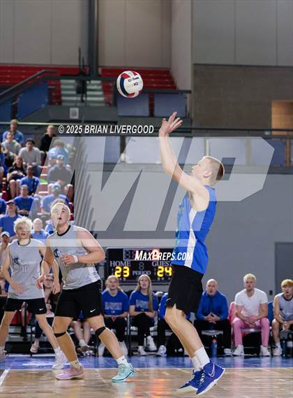 Thumbnail 1 in Eaglecrest vs. Grandview (CHSAA 5A Semifinal) photogallery.