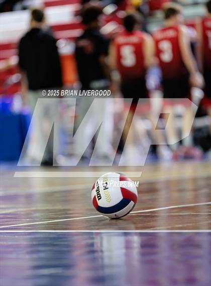 Thumbnail 2 in Eaglecrest vs. Grandview (CHSAA 5A Semifinal) photogallery.