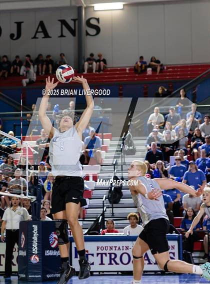 Thumbnail 2 in Eaglecrest vs. Grandview (CHSAA 5A Semifinal) photogallery.