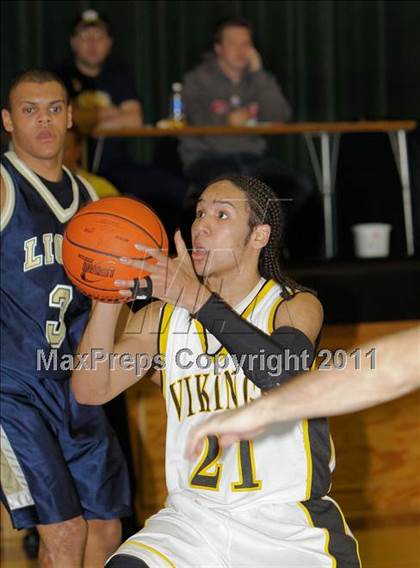 Thumbnail 2 in Clarion-Limestone @ Venango Catholic photogallery.