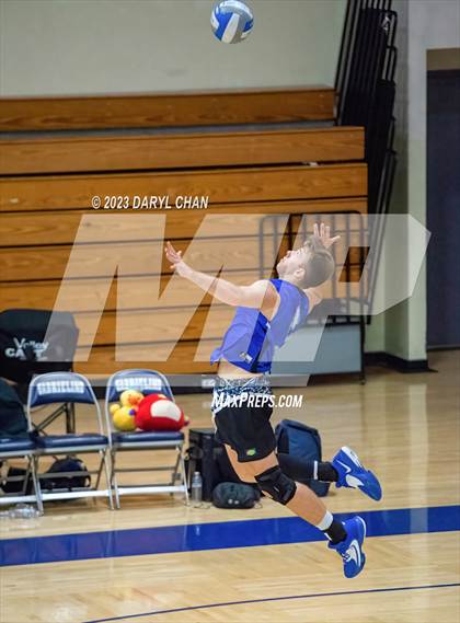 Thumbnail 1 in Desert Christian @ Gabrielino (CIFSS D5 First Round) photogallery.