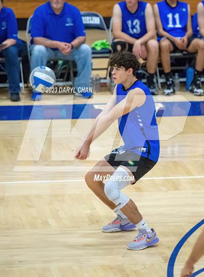 Thumbnail 3 in Desert Christian @ Gabrielino (CIFSS D5 First Round) photogallery.