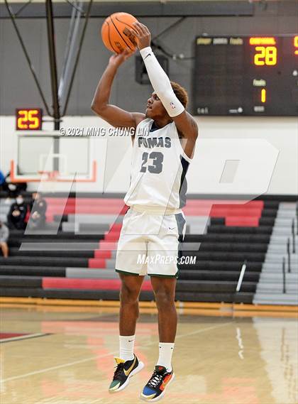 Thumbnail 1 in Chaparral vs. Marina (Tustin Holiday Classic) photogallery.