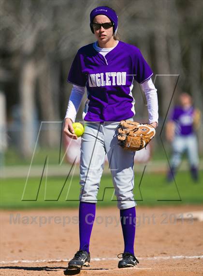 Thumbnail 1 in Sweeny vs. Angleton (1st Capitol Classic) photogallery.