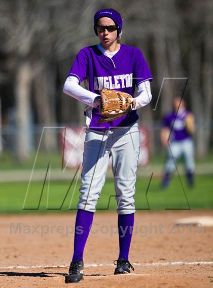 Thumbnail 2 in Sweeny vs. Angleton (1st Capitol Classic) photogallery.